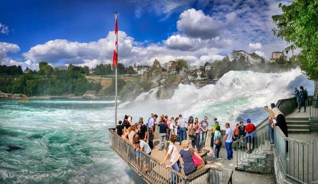 Hotel Schweizer Hof Lottstetten Экстерьер фото